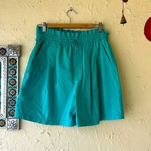 Fabulous Vintage 90s Pleated Turquoise Short 🌟 size Small